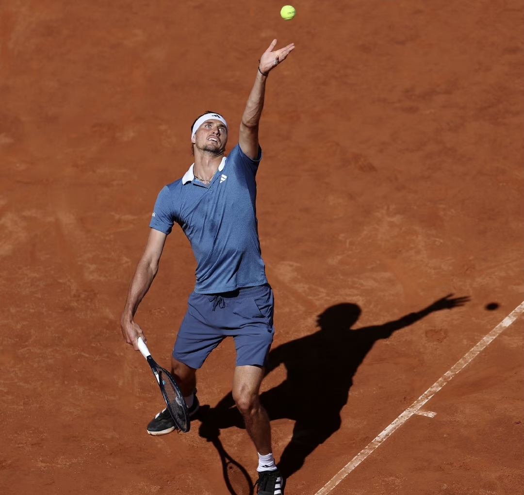 开云体育在线-年终总决赛鏖战戴维斯杯，兹维列夫状态火热