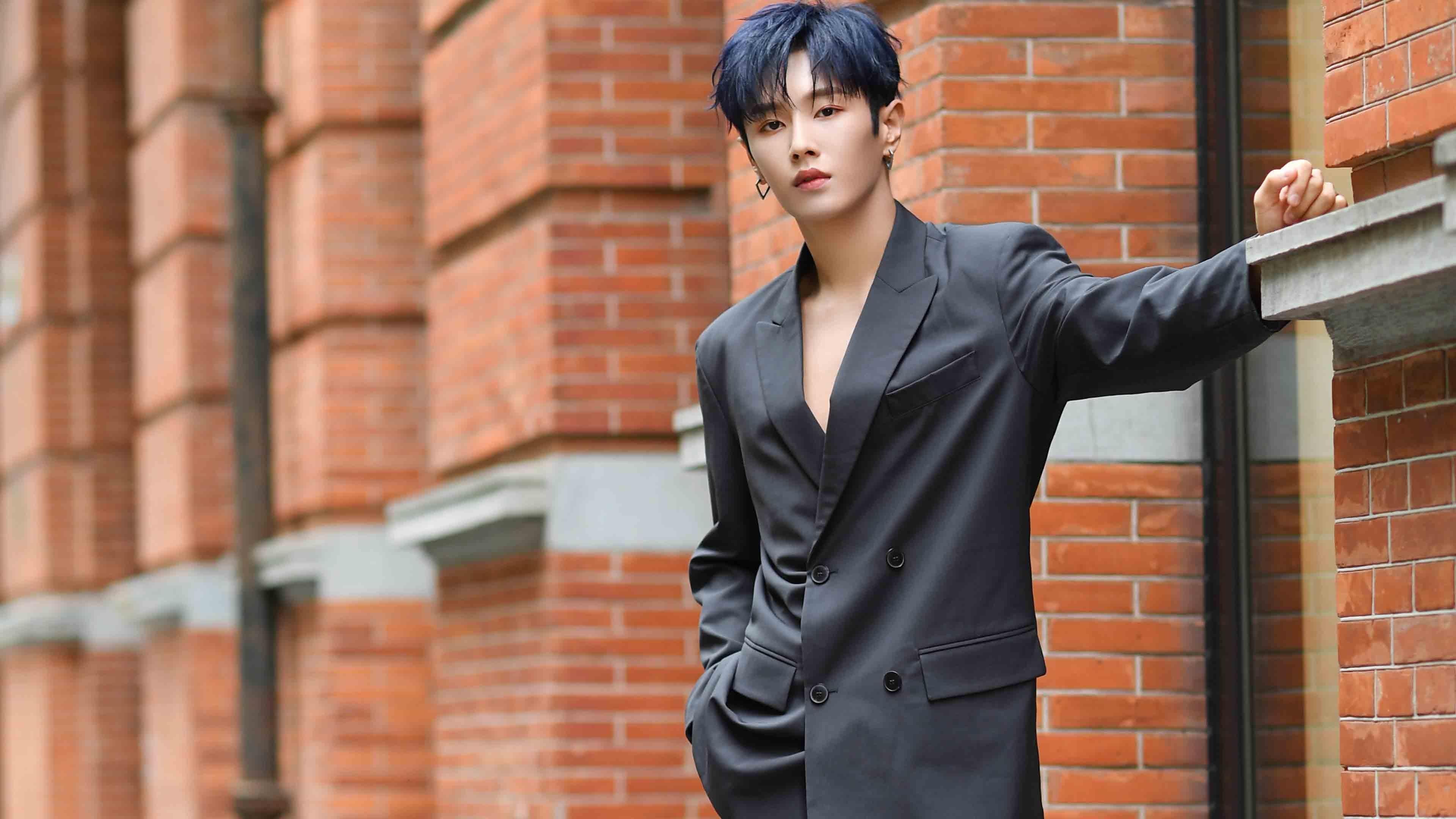 开云体育中国-艺术与铁血，阿劳霍在药厂轰鸣声中，奏响一曲沉默的后防乐章