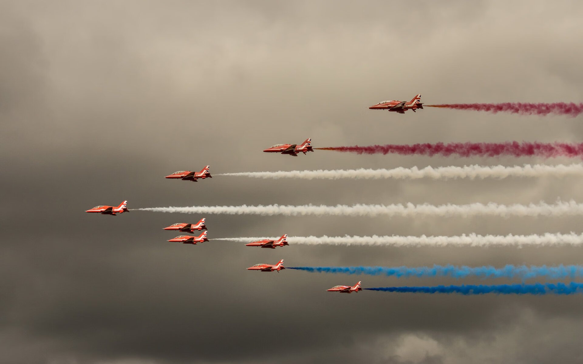 开云体育app-努涅斯单骑救主！瑞典黑马奇迹般战胜勒沃库森，个人能力完美绽放