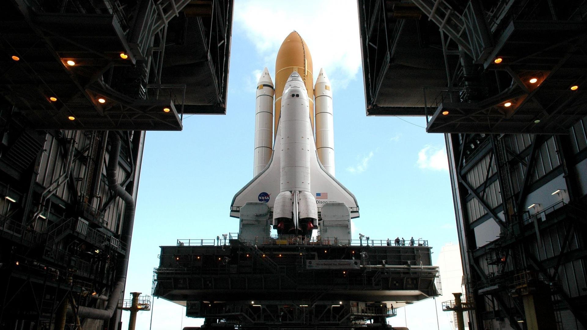 开云体育中国-黄色潜水艇撞沉非洲雄狮，凯恩独扛三狮军旗破浪前行